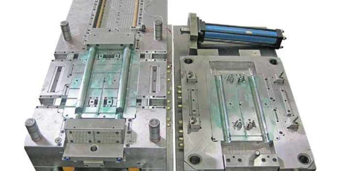 Features of vacuum cleaner injection mold