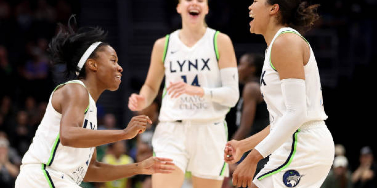 Kelsey Plum rankings 40 place in the direction of guidance Aces roll towards 113-89 gain in excess of Lynx