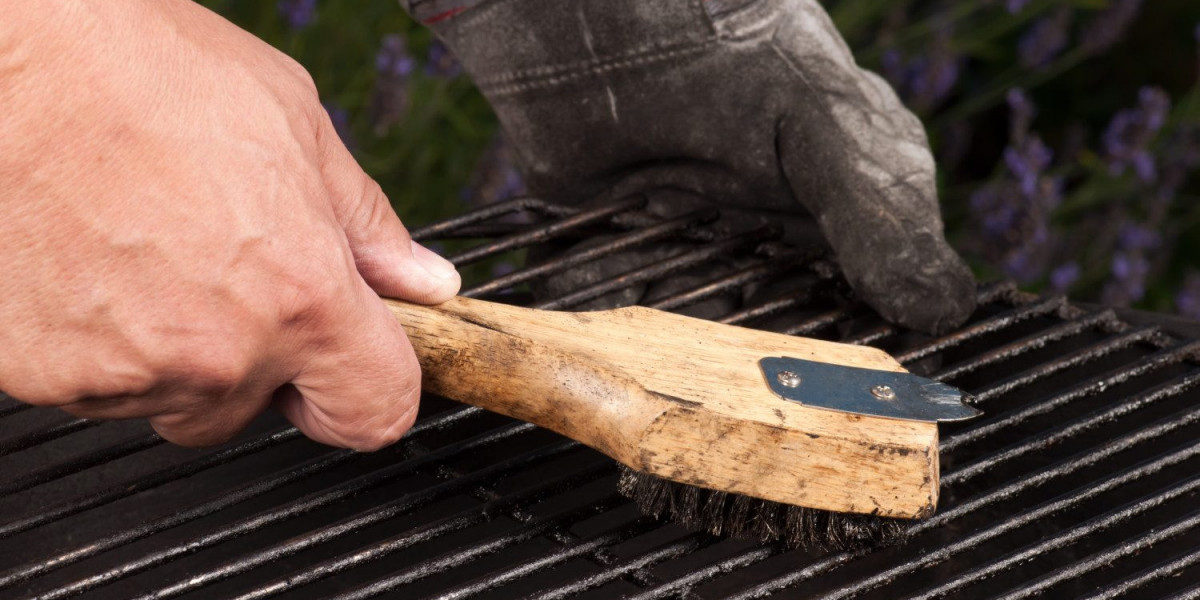 How to Clean a BBQ Grill the Right Way