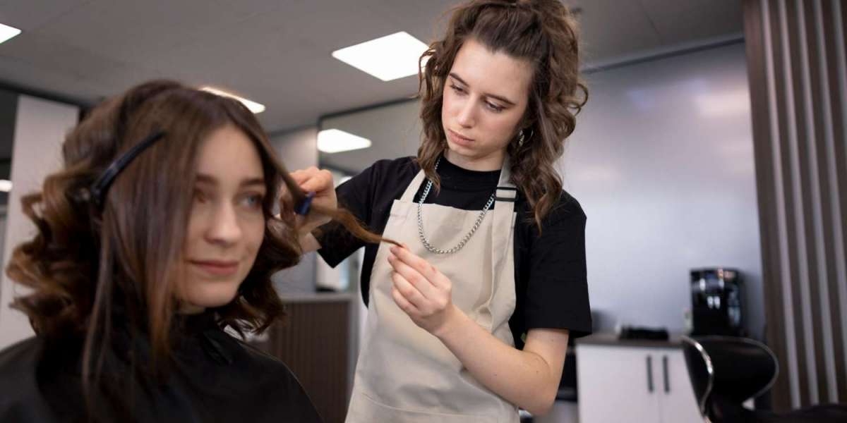 Why Hair Salon Suite Rentals in Sandy Springs Are a Smart Choice for Stylists