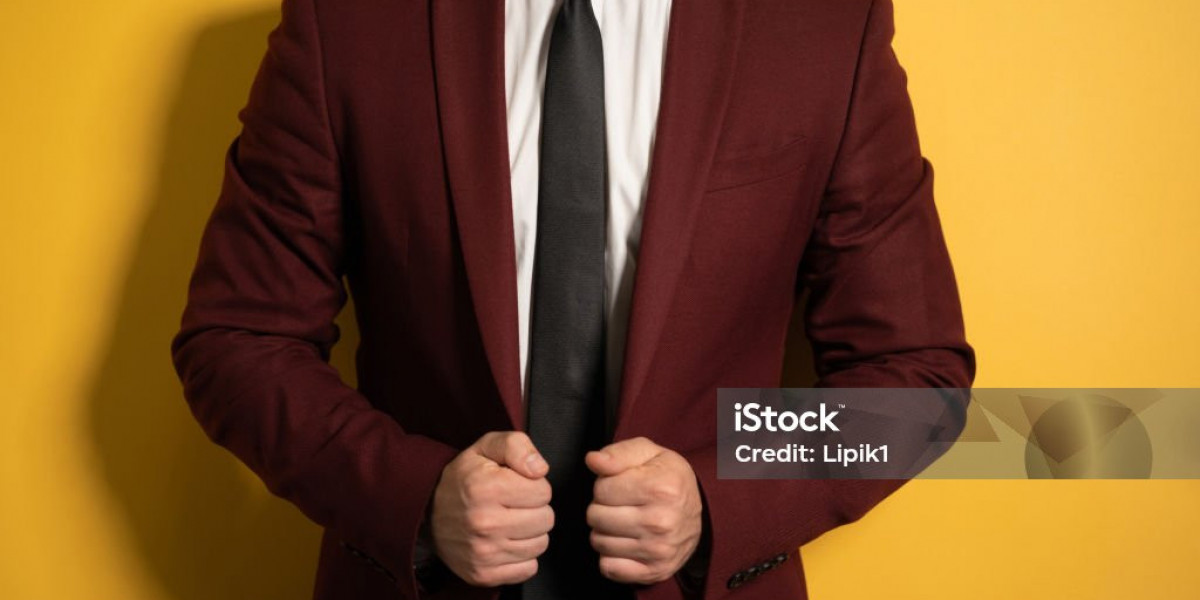 Style and Elegance: Regular Fit 3 Piece Suit 2 Button Maroon