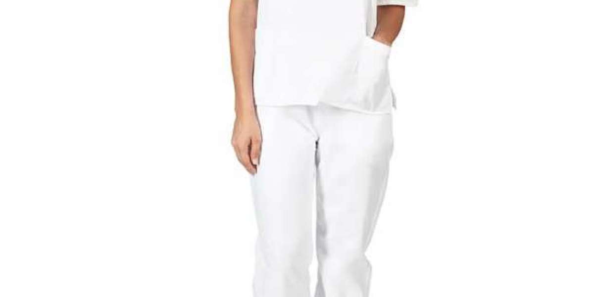 The Essential Guide to Nursing Scrubs: Choosing the Best for Comfort and Functionality