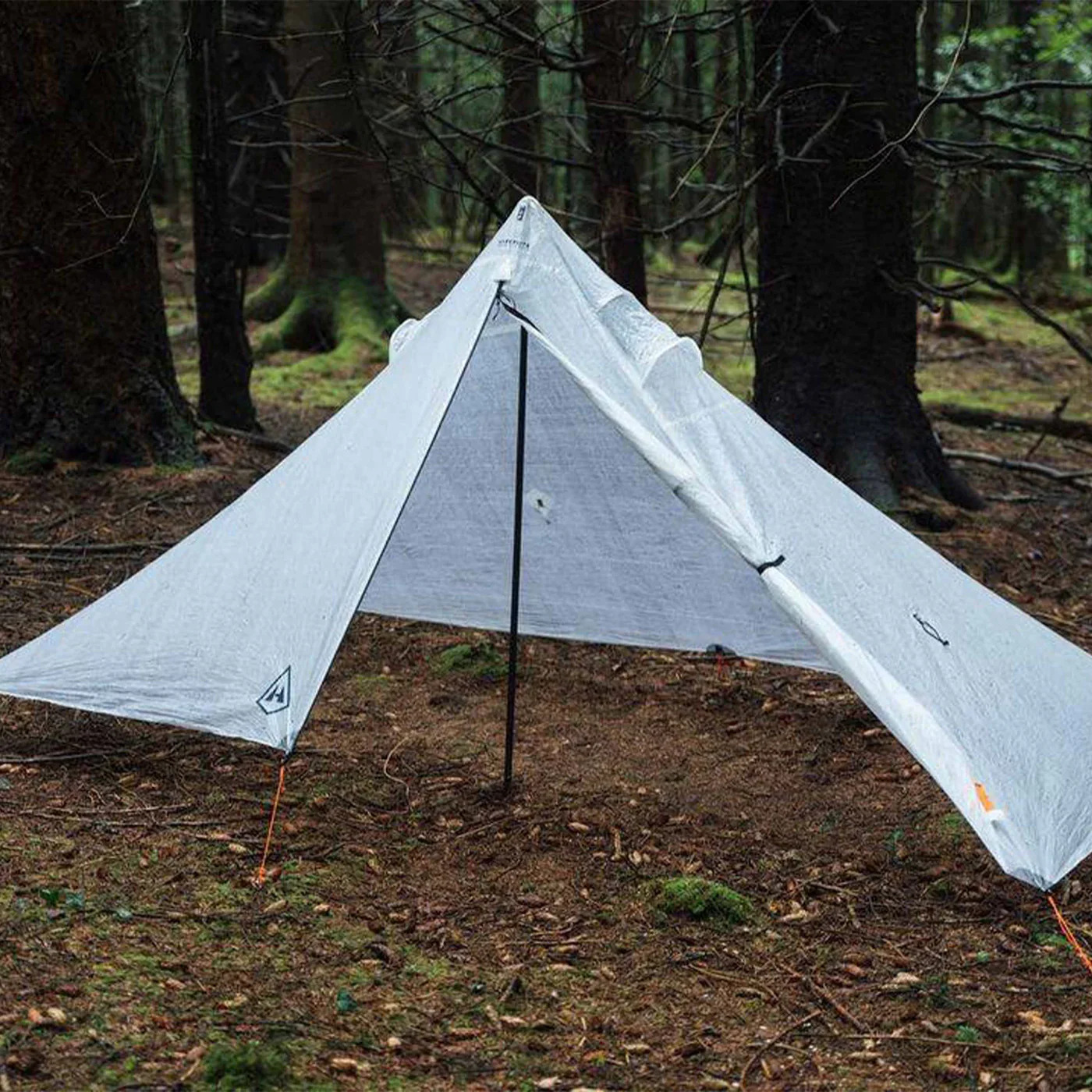 Tarpaulin: The Best Tips for Camping in the Mountains