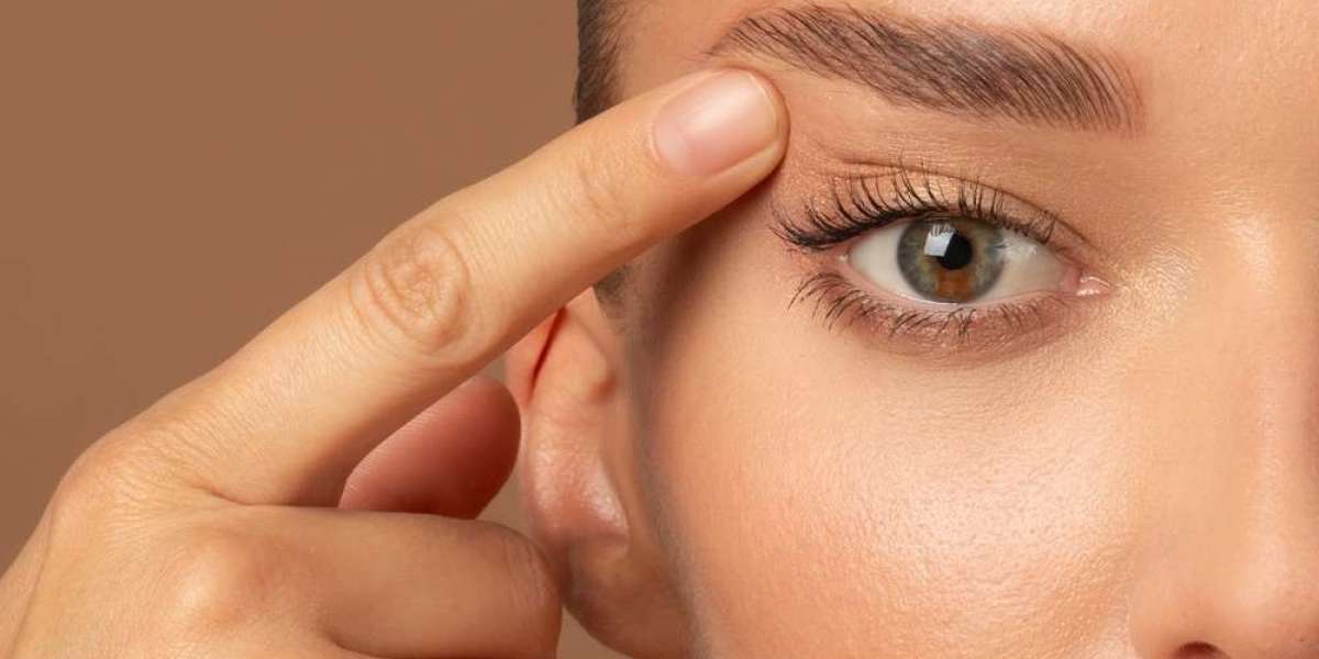 A Look into Blepharoplasty Techniques in Dubai