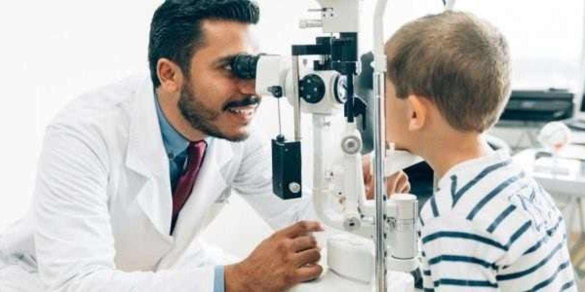 Best Eye Clinic in Noida: A Guide to Top-Quality Vision Care