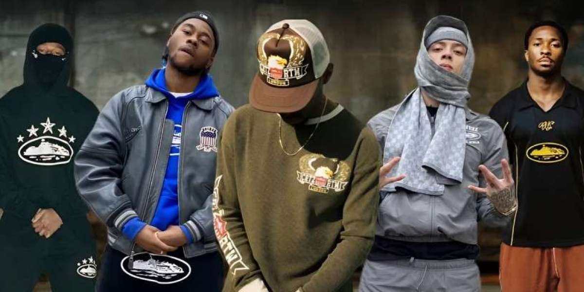Corteiz Hoodie in UK Fashion