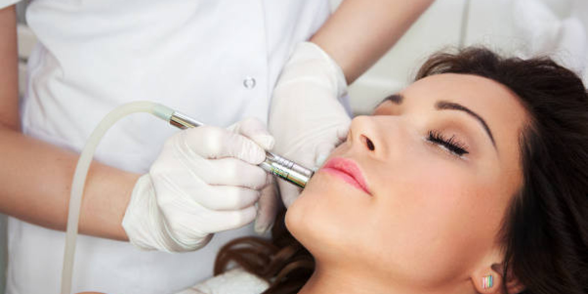 Achieve Skin Confidence Using Fractional CO2 Laser Treatment