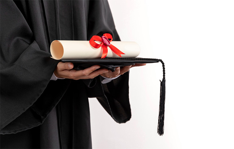 PhD in Management vs MBA: Which Degree Is Best for Your Career?