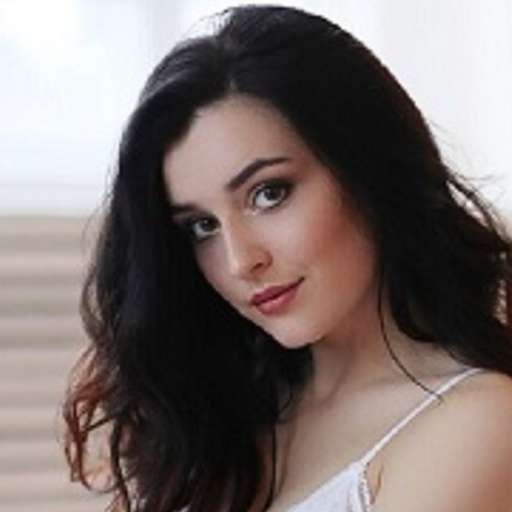 Rashmi Sharma Profile Picture