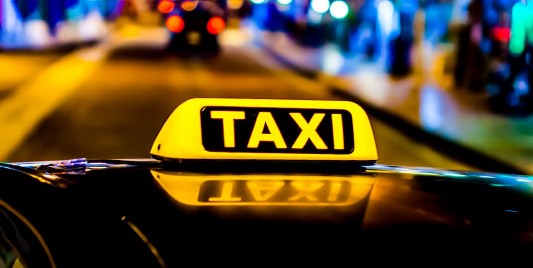 Your Reliable Dulles Airport Cab: Safe, Professional Rides with Annapolis Taxi Service - Annapolis Taxi Service